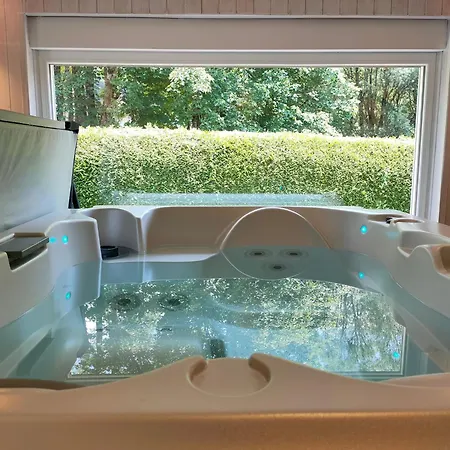 829 Montagnes Du Jura Avec Et Sauna Classe 3 Etoiles *